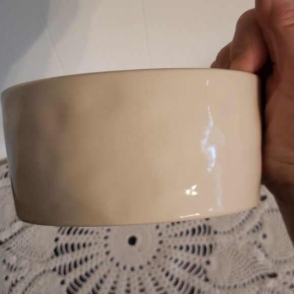 EUC Rae Dunn Pet Bowl / Pet Dish - "NIBBLE" - Picture 5 of 6